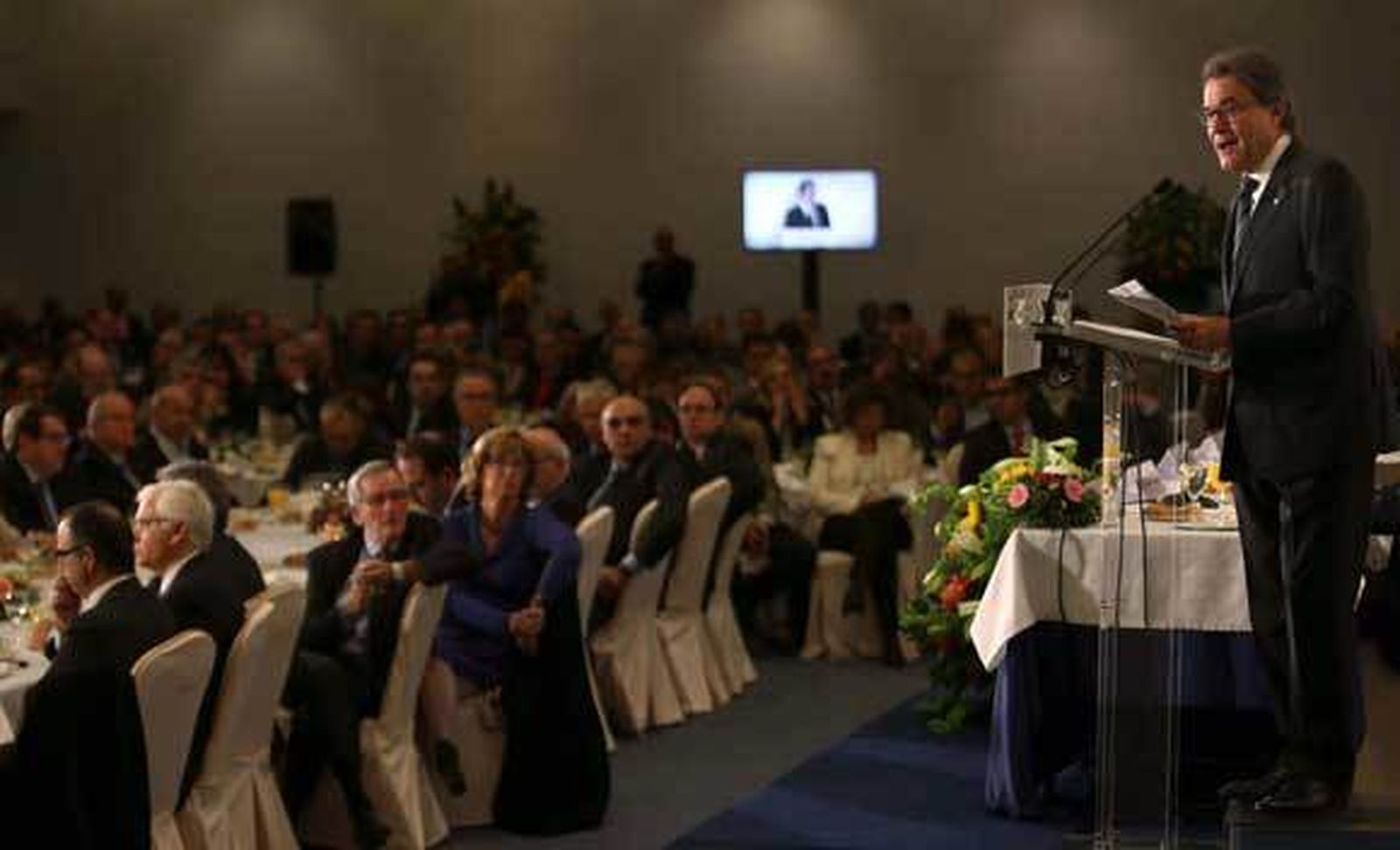 Mas llama a los catalanes a participar "sin miedo" el 9-N