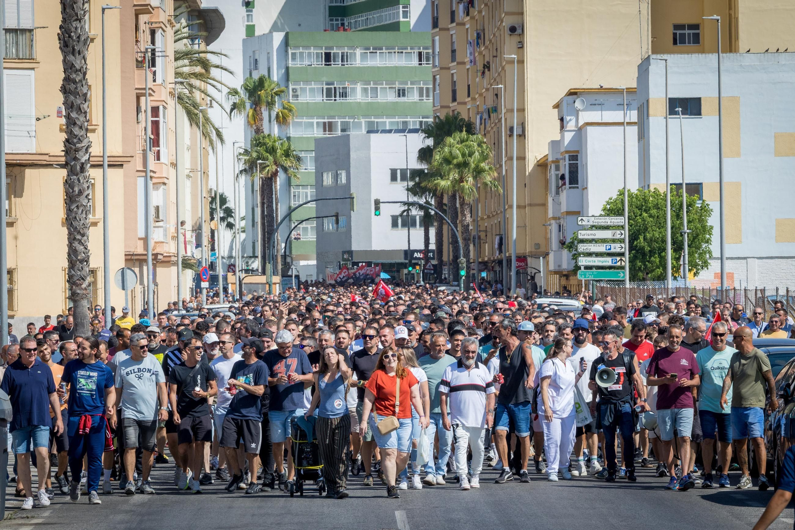 Las imágenes de las protestas de la huelga del metal en Cádiz de este miércoles 25 de junio