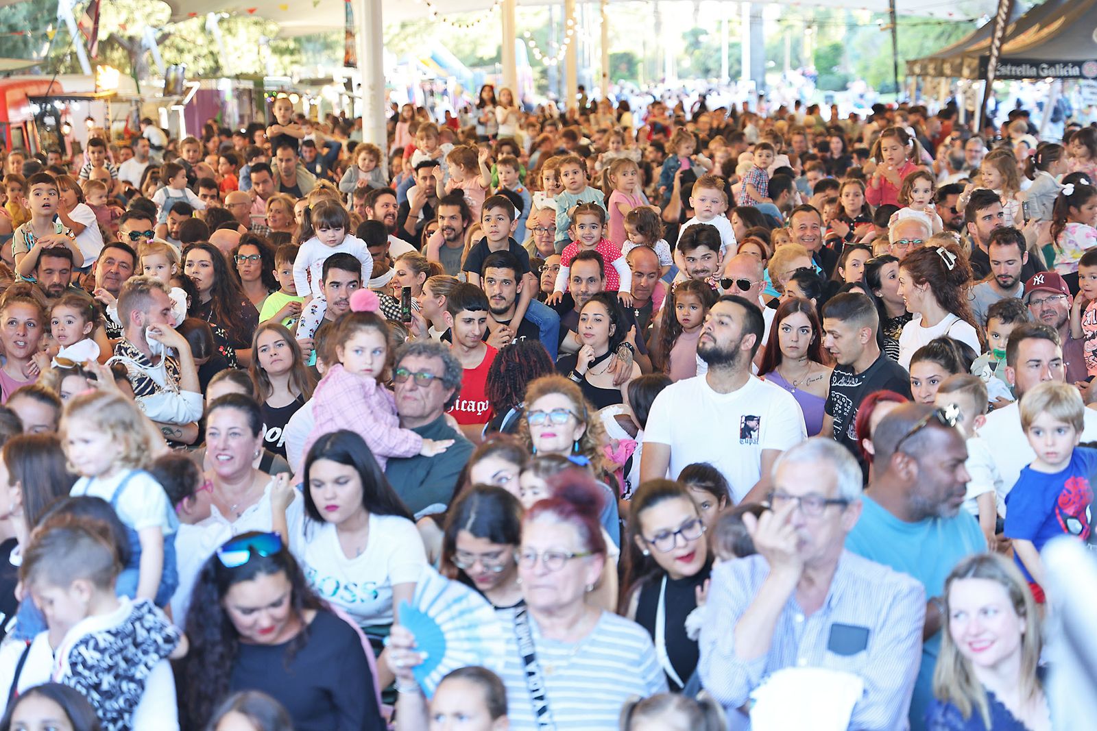 Imágenes del Festival Mundial de Foodtrucks y los cantajuegos DIsney en Huelva