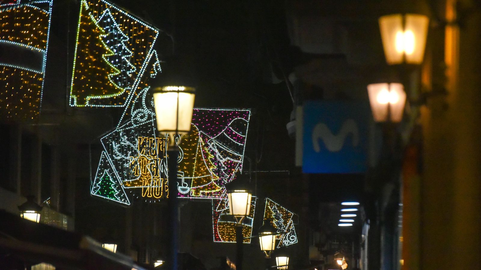 El encendido del alumbrado de Navidad en La Línea, en imágenes