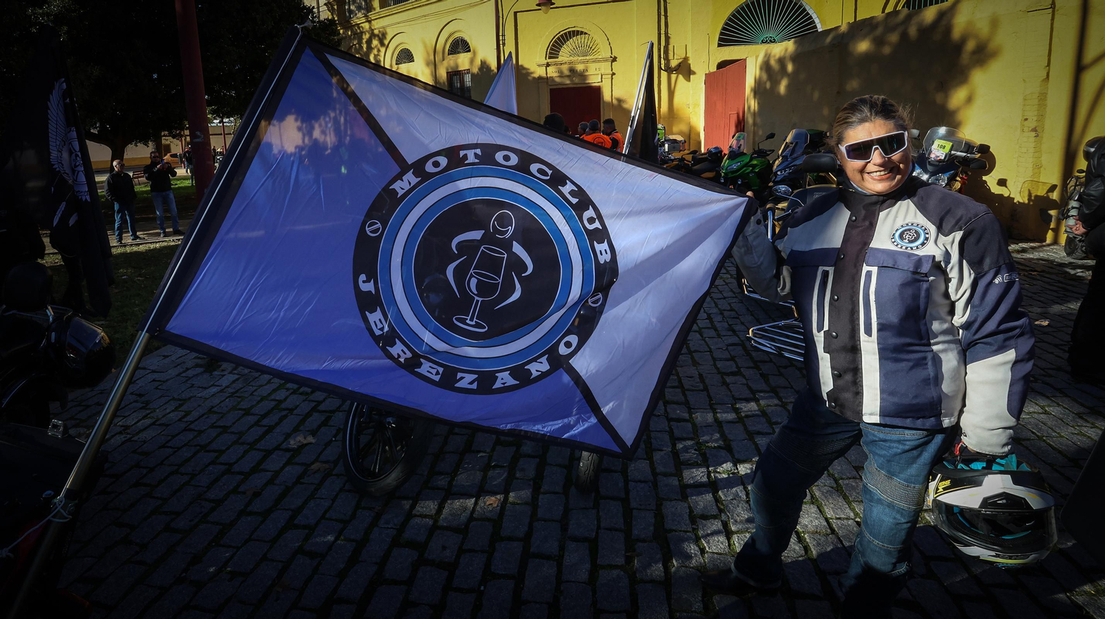 Búscate en la gran motorada solidaria celebrada en Jerez
