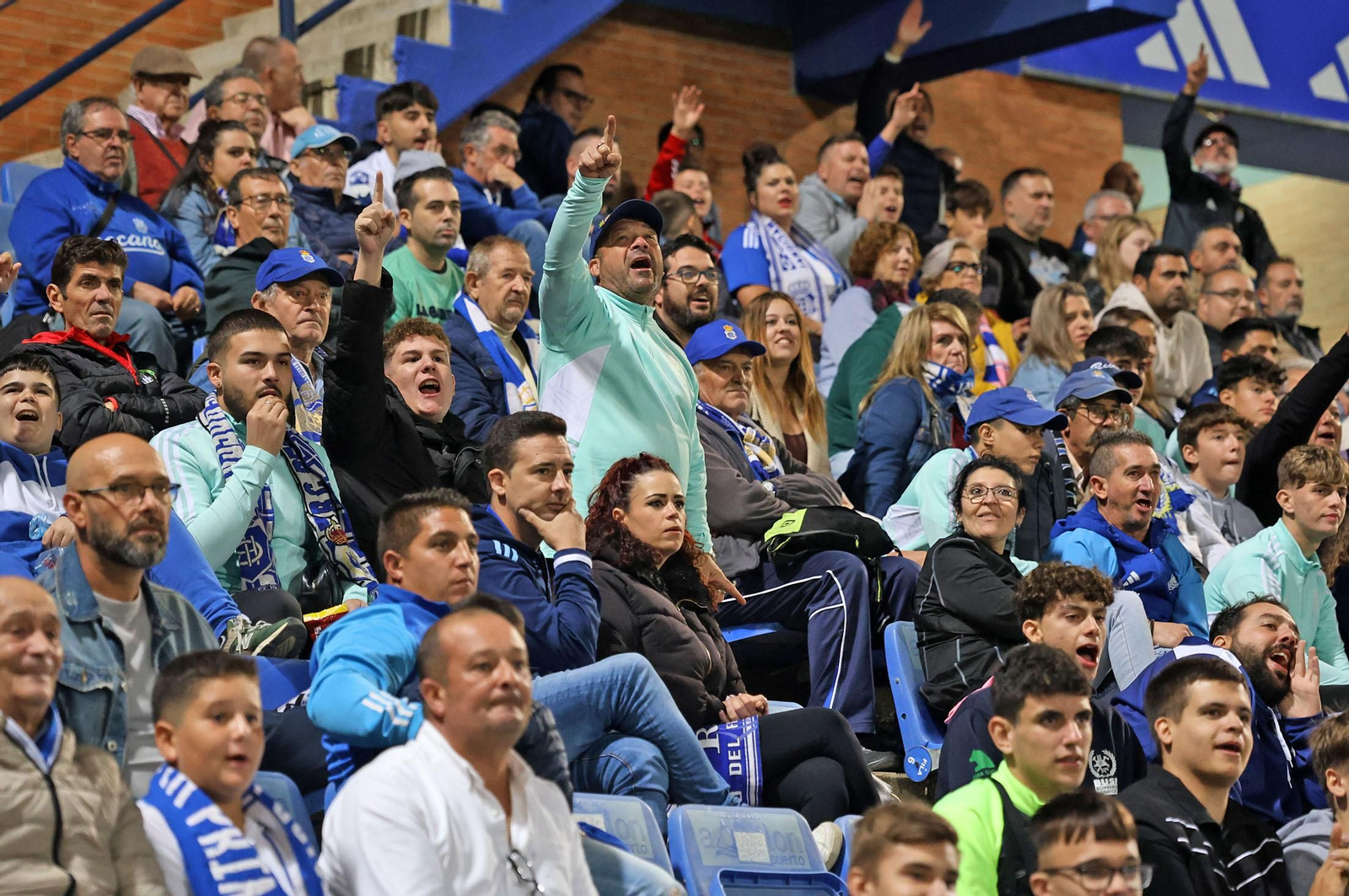 Búscate en las gradas del Nuevo Colombino en el Recre-Algeciras