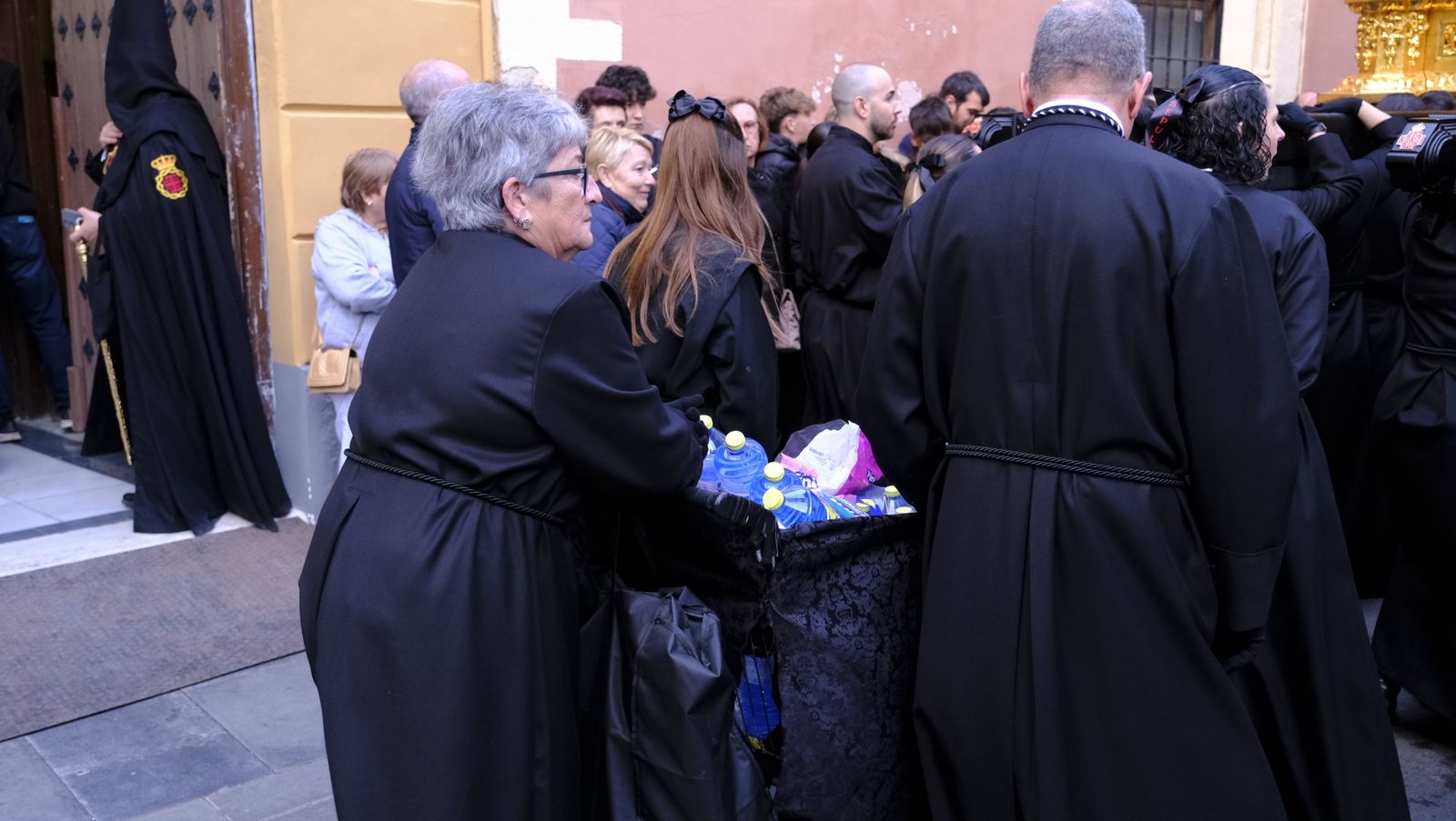 Las mejores imágenes del Santo Sepulcro, en Almería