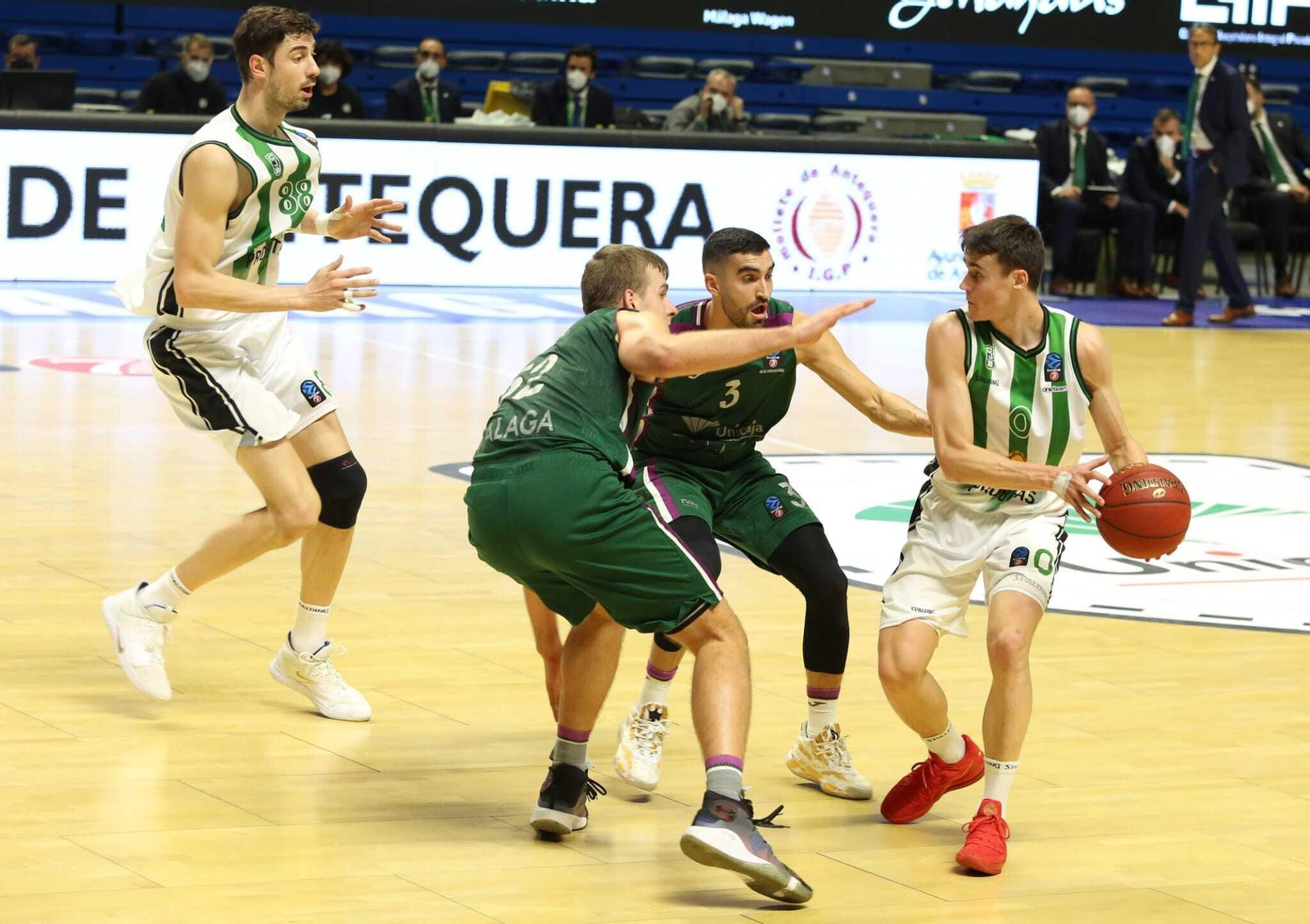 Las fotos del Unicaja - Joventut del Top 16 de Eurocup