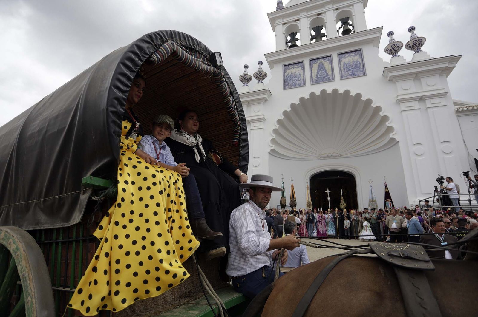 El Rocío 2023: Imágenes de ambiente y presentaciones de las Hermandades