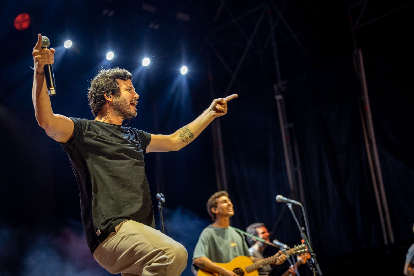 Búscate en el concierto de Taburete en el Concert Music de Chiclana