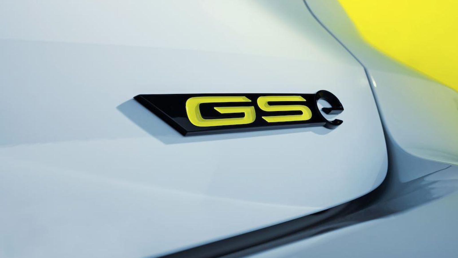 GSe pasa de significar Grand Sport Einspritzung a Grand Sport electric, en línea con el proceso de electrificación de Opel.