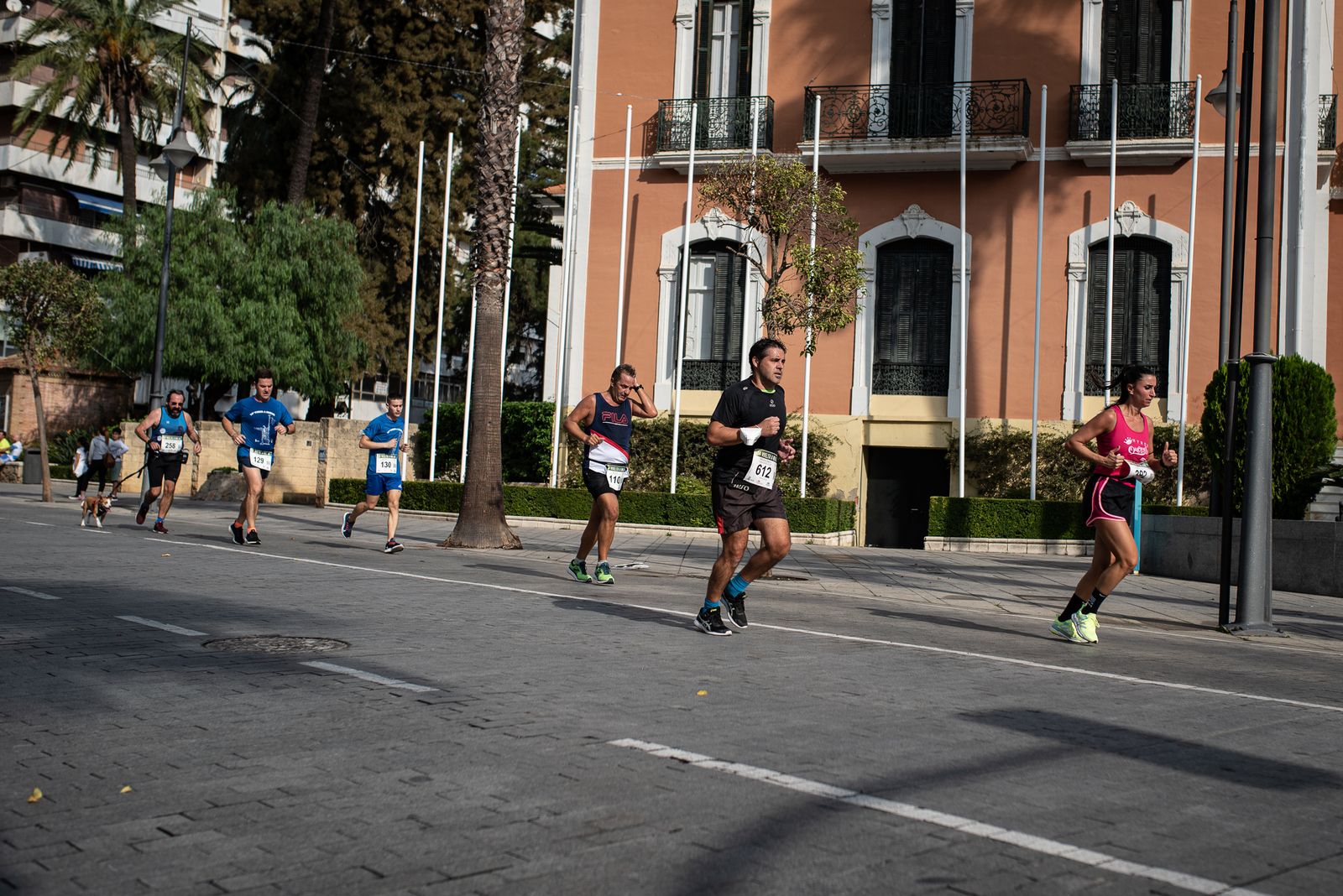 Las imágenes de la vuelta a Huelva de atletismo