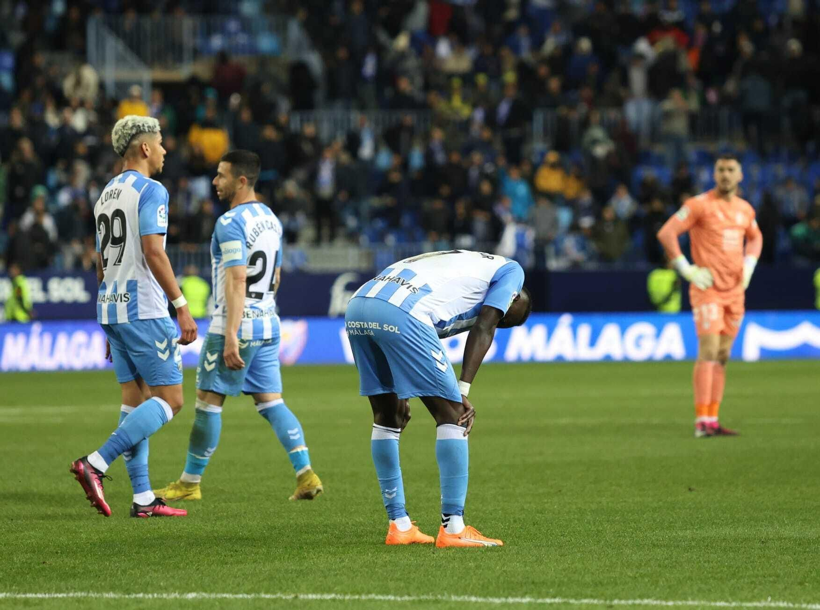 La indignación de la afición del Málaga CF, en imágenes