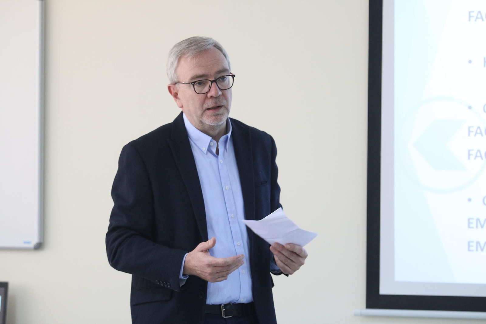 Fotogalería de la visita guiada a las instalaciones de Koppert en Águilas