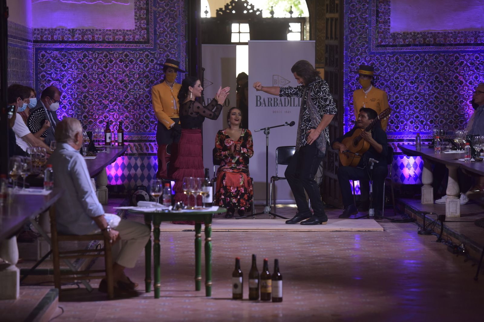 Un momento del espectáculo 'De Mirabrás a Solear', de Barbadillo en la Bienal de Sevilla.