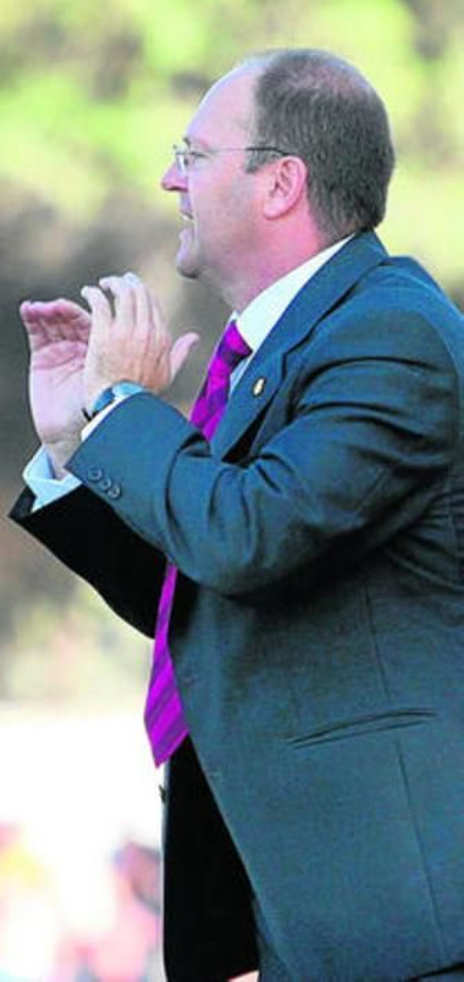 Mel coge hoy las riendas