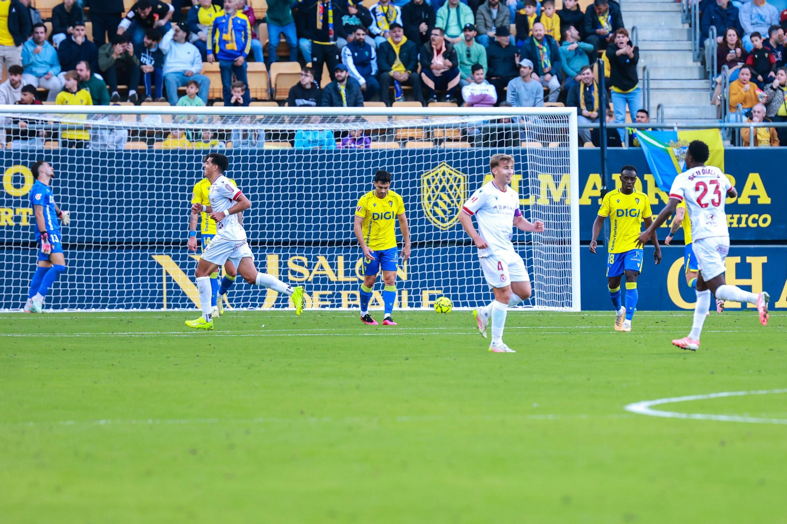 Las imágenes del Cádiz CF- Cultural Leonesa