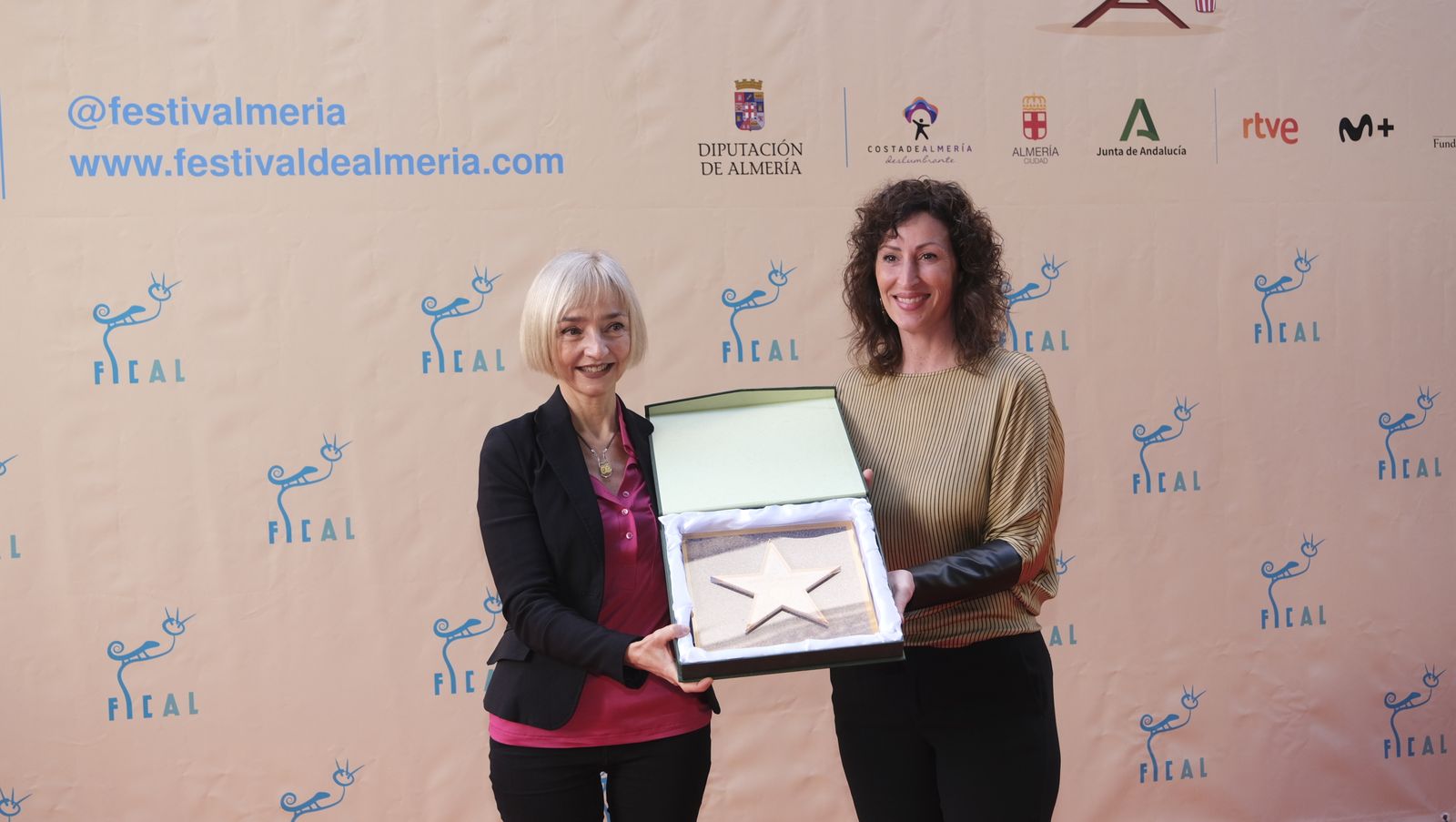 María de Medeiros, estrella del Paseo de la Fama. FICAL 2022