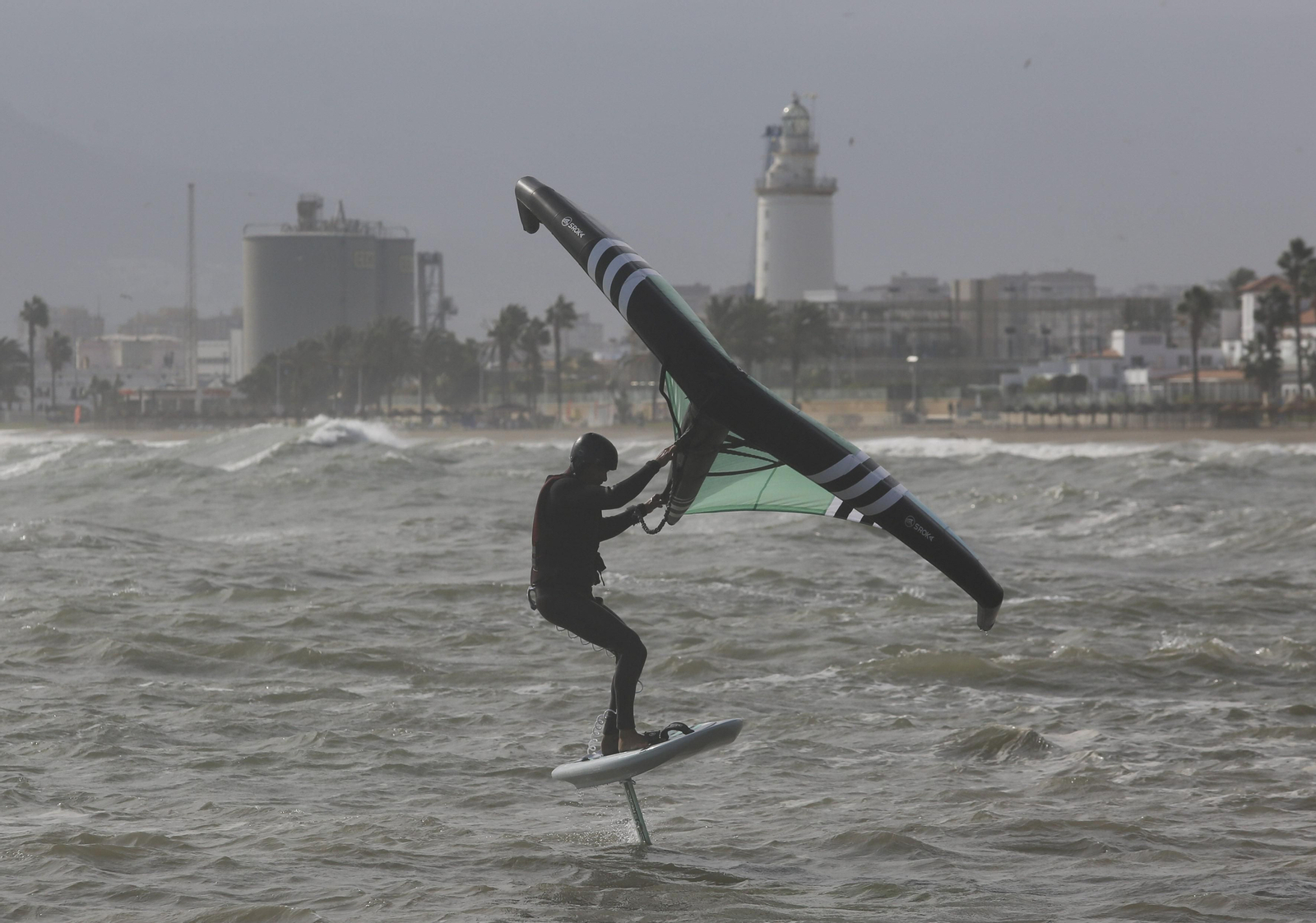 Fotos del temporal de levante en la costa de Málaga