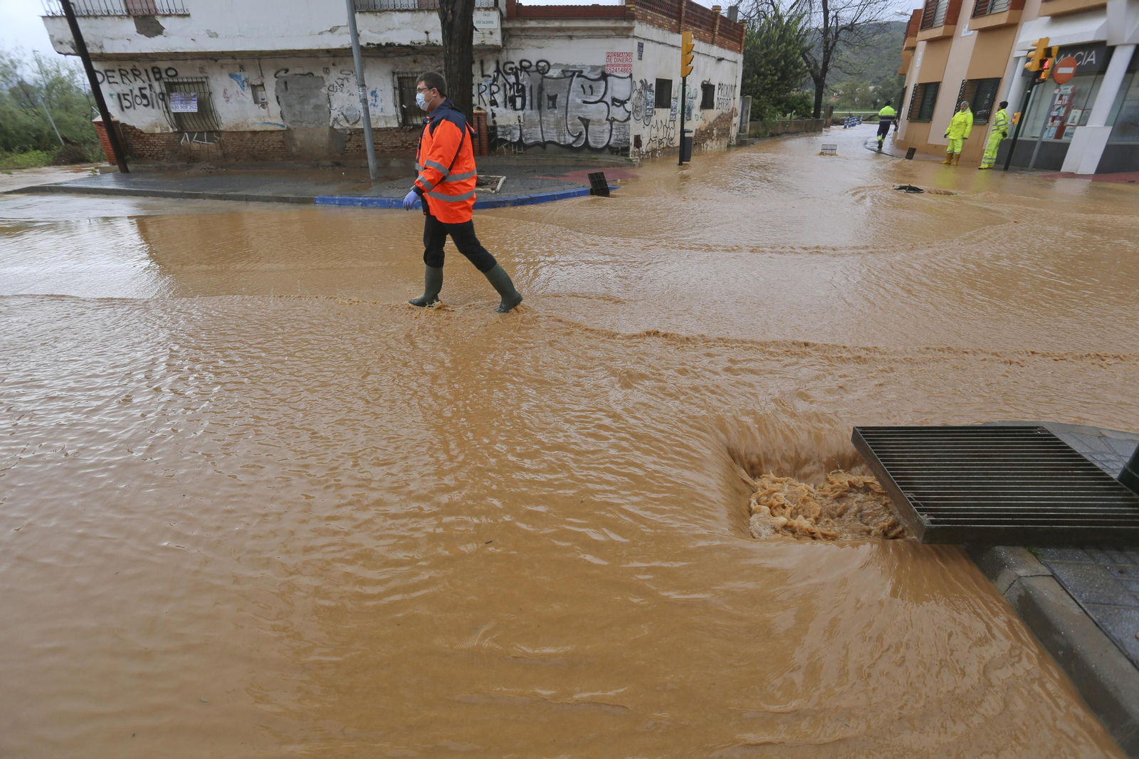 Campanillas anegada tras las lluvias, en fotos