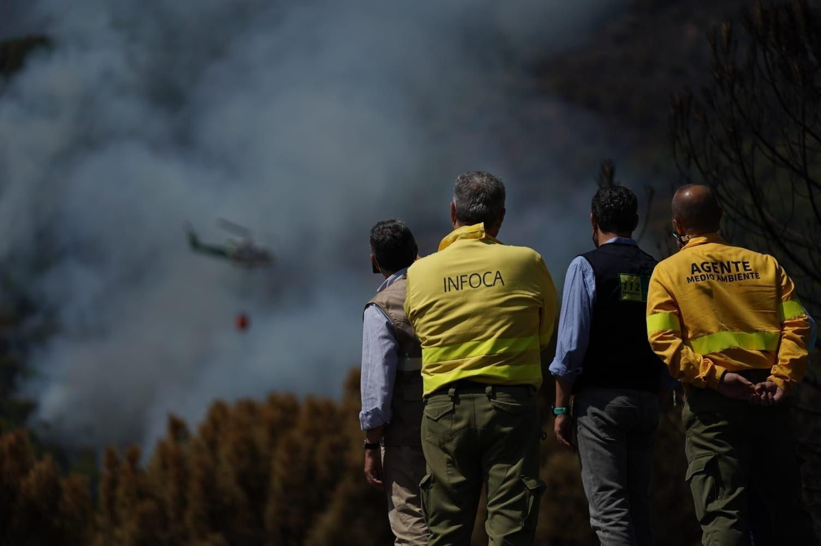 El presidente de la Diputación, junto a los mandos del Plan Infoca