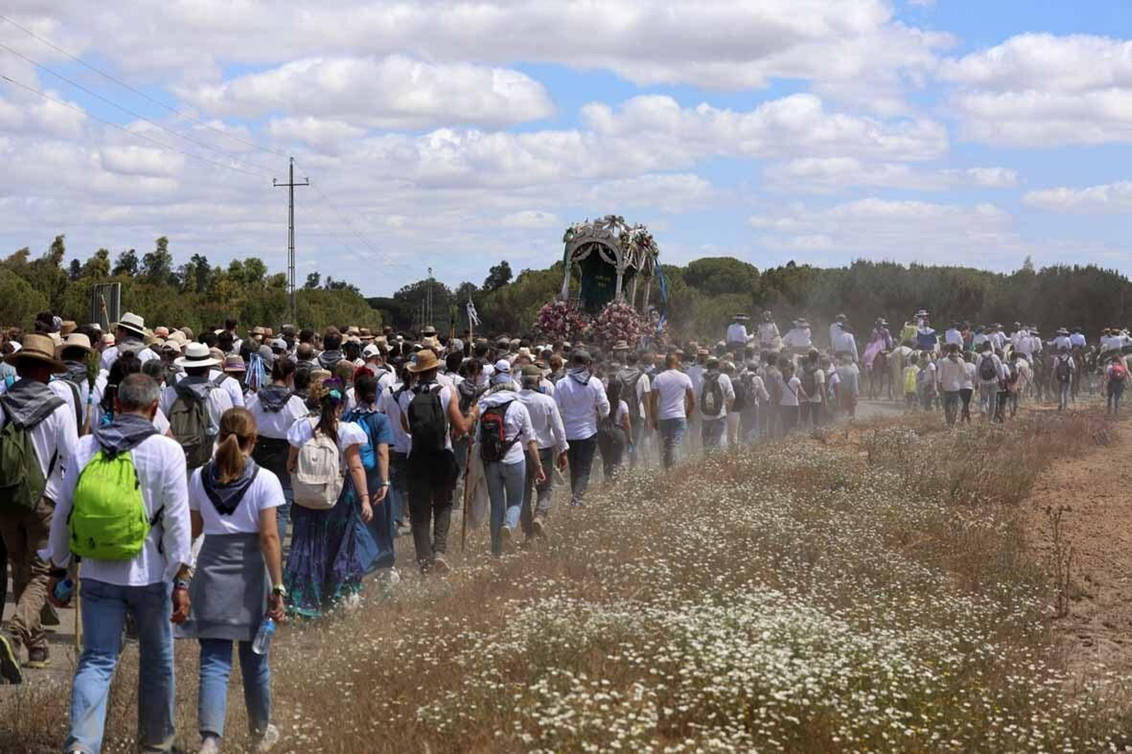 Las mejores imágenes de la Hermandad del Rocío de Huelva en el camino hacia El Rocío
