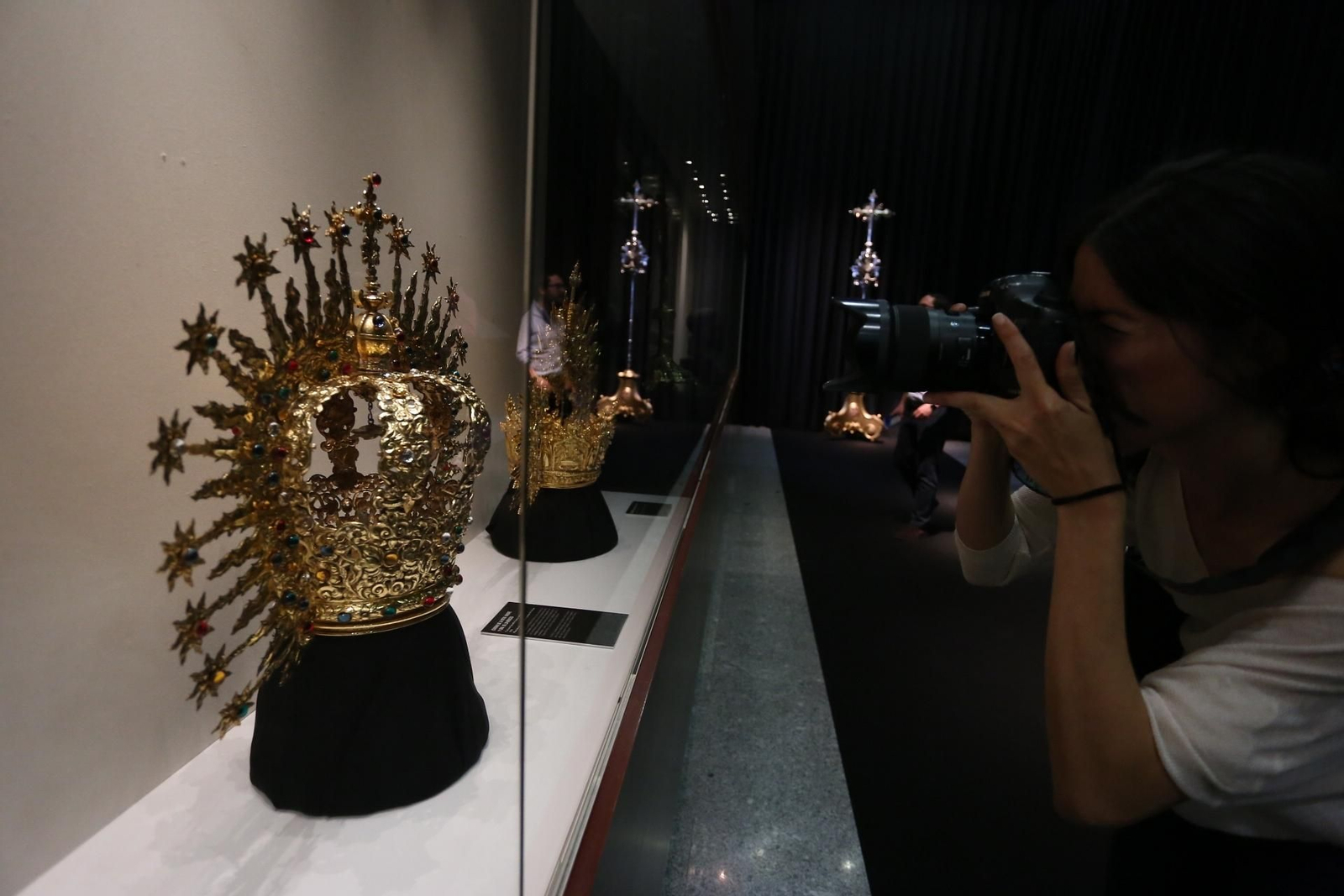 La exposición 'Pasión según Sevilla', en imágenes