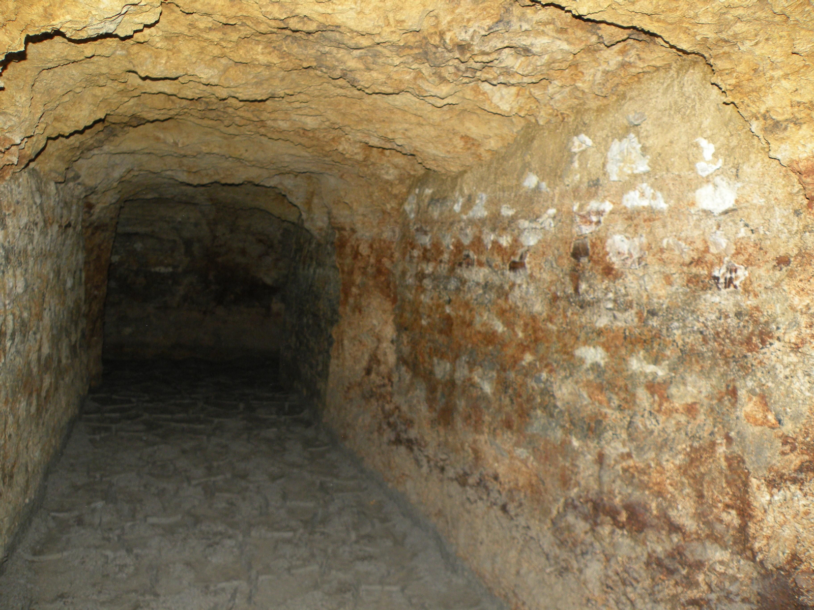 Así es por dentro del refugio de San Miguel en Jaén Así es por dentro del refugio de San Miguel en Jaén