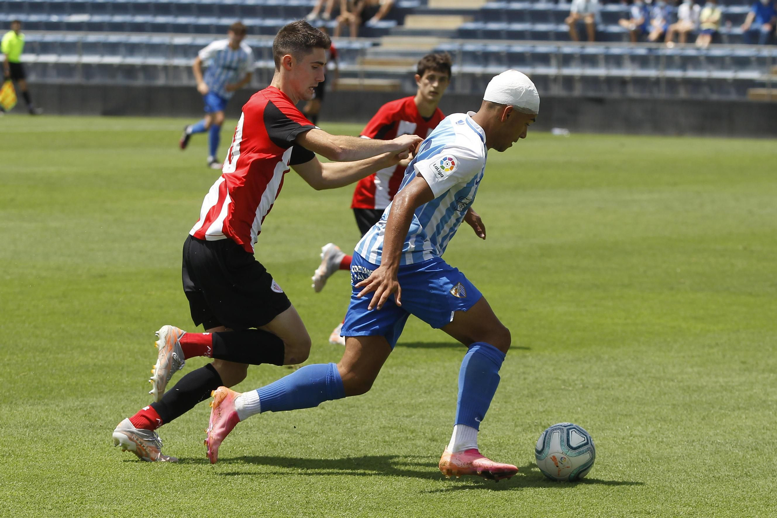 Las fotos del triunfo del Málaga CF ante el Athletic en la Copa de Campeones.