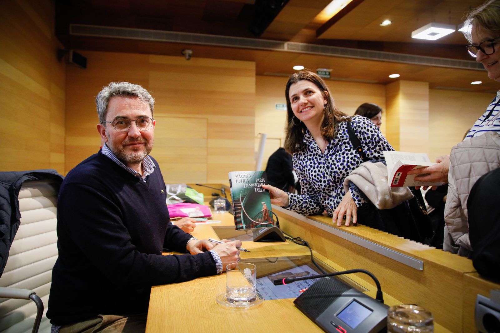 ¿Has estado en la presentación del libro de Máximo Huerta? Entra en la galería y buscate