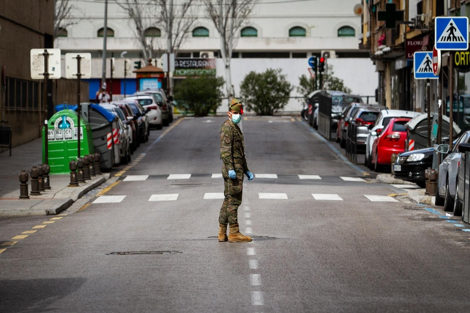 Fotos: la Legión vigila las calles de Granada