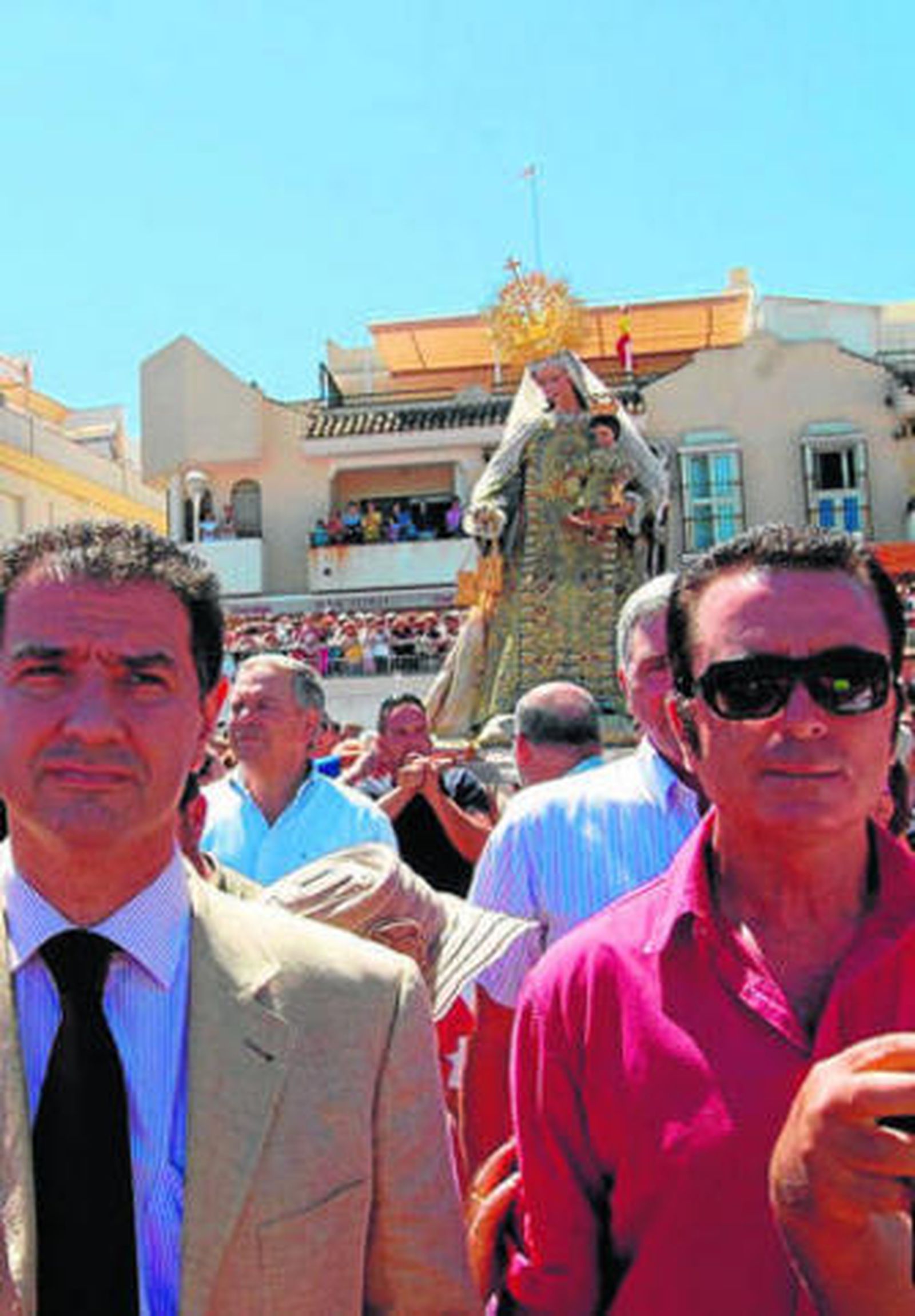 El alcalde y José Ortega Cano en las pasadas Fiestas del Carmen.