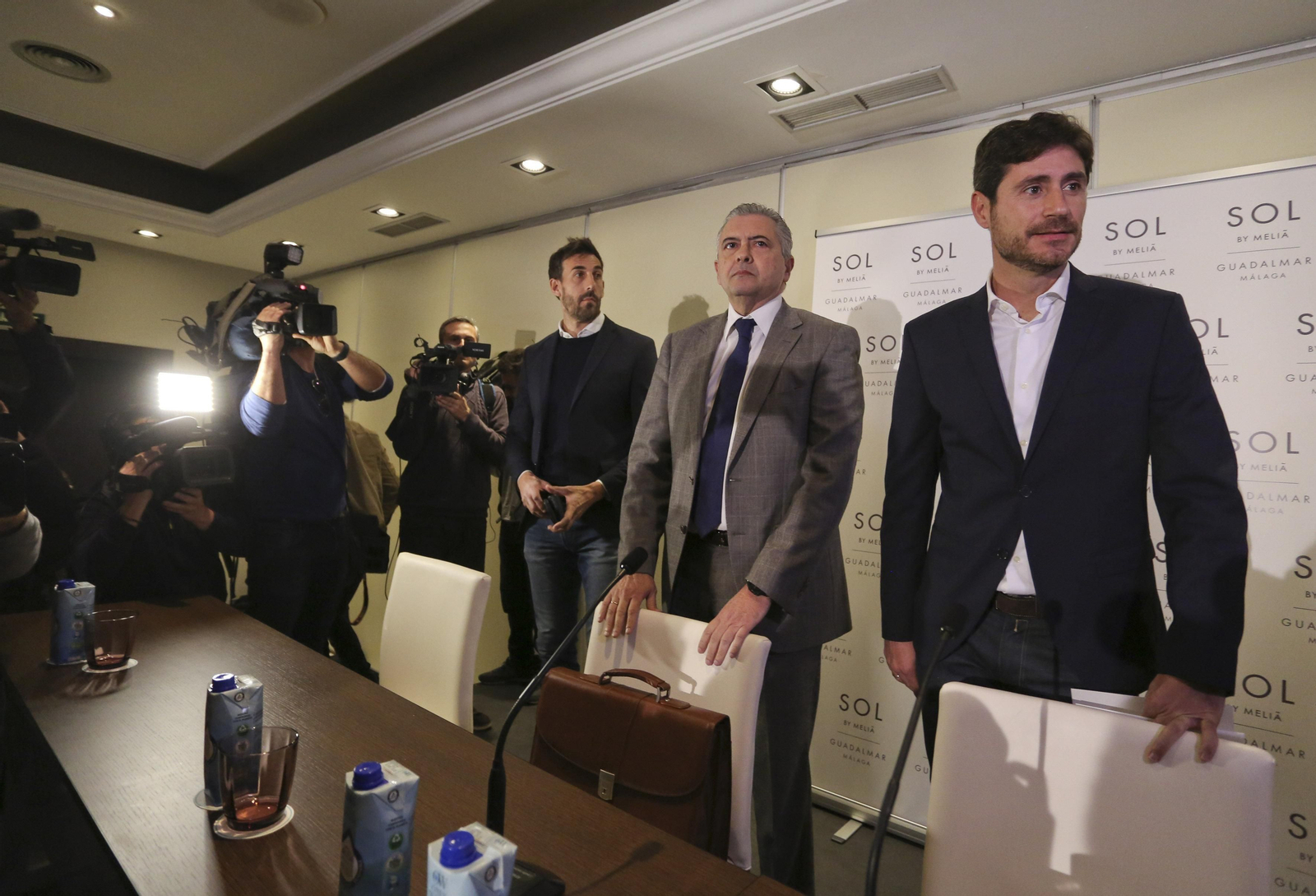 Víctor, en su rueda de prensa de despedida.