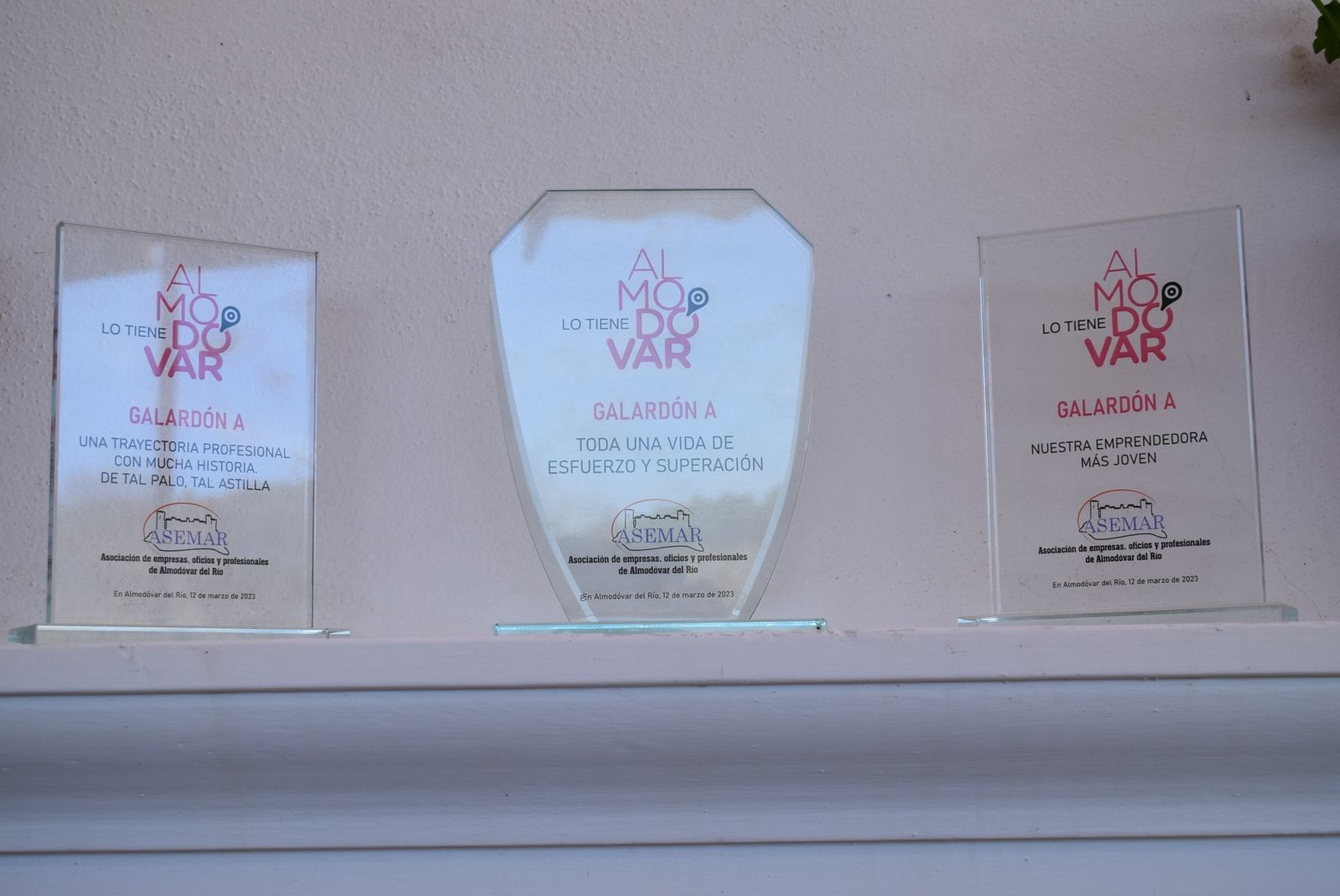 El Cordobés, premiado en Almodóvar del Río por 'toda una vida de esfuerzo', en imágenes