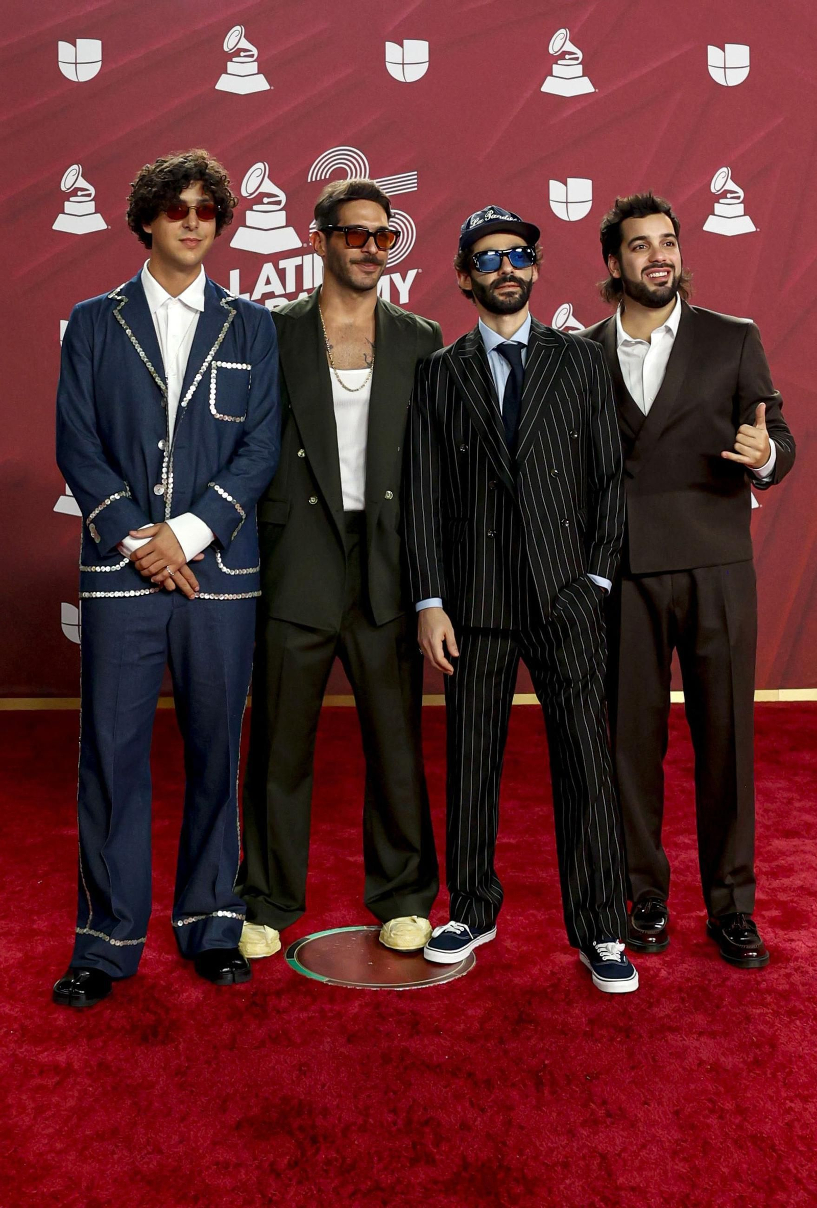 Todos los famosos, tendencias y curiosidades en la alfombra roja de la 25 edición de los Grammy Latinos