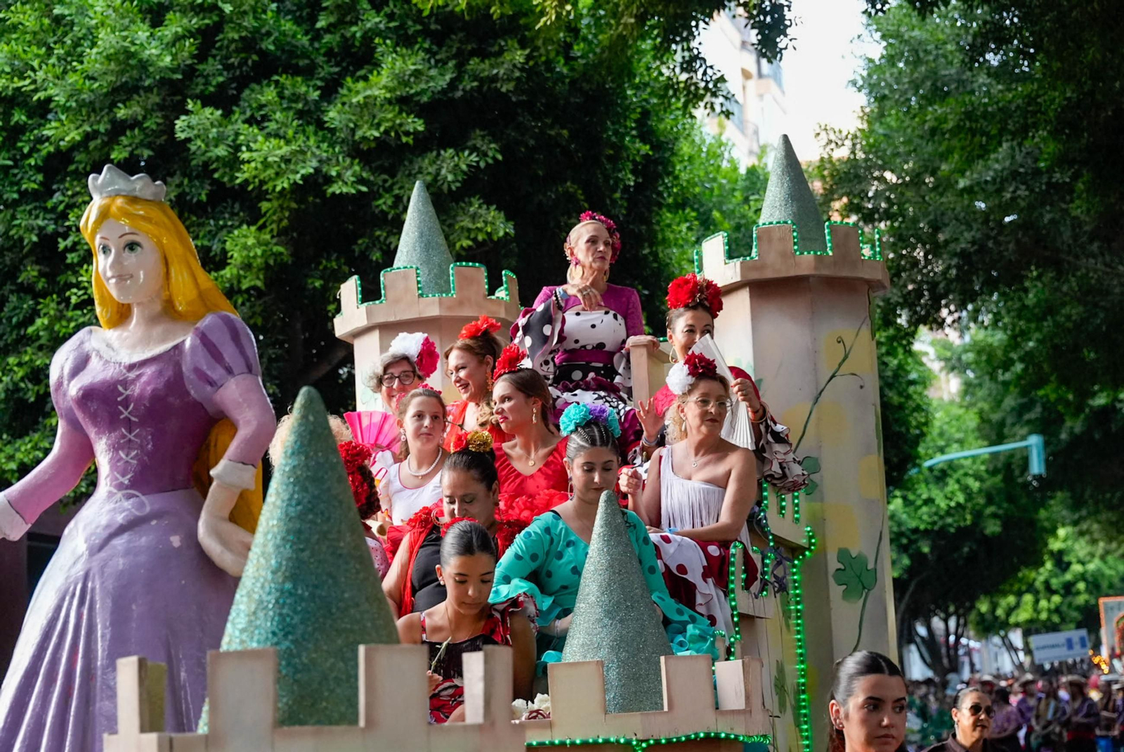 Así se ha vivido la Batalla de Flores en la Feria de Almería