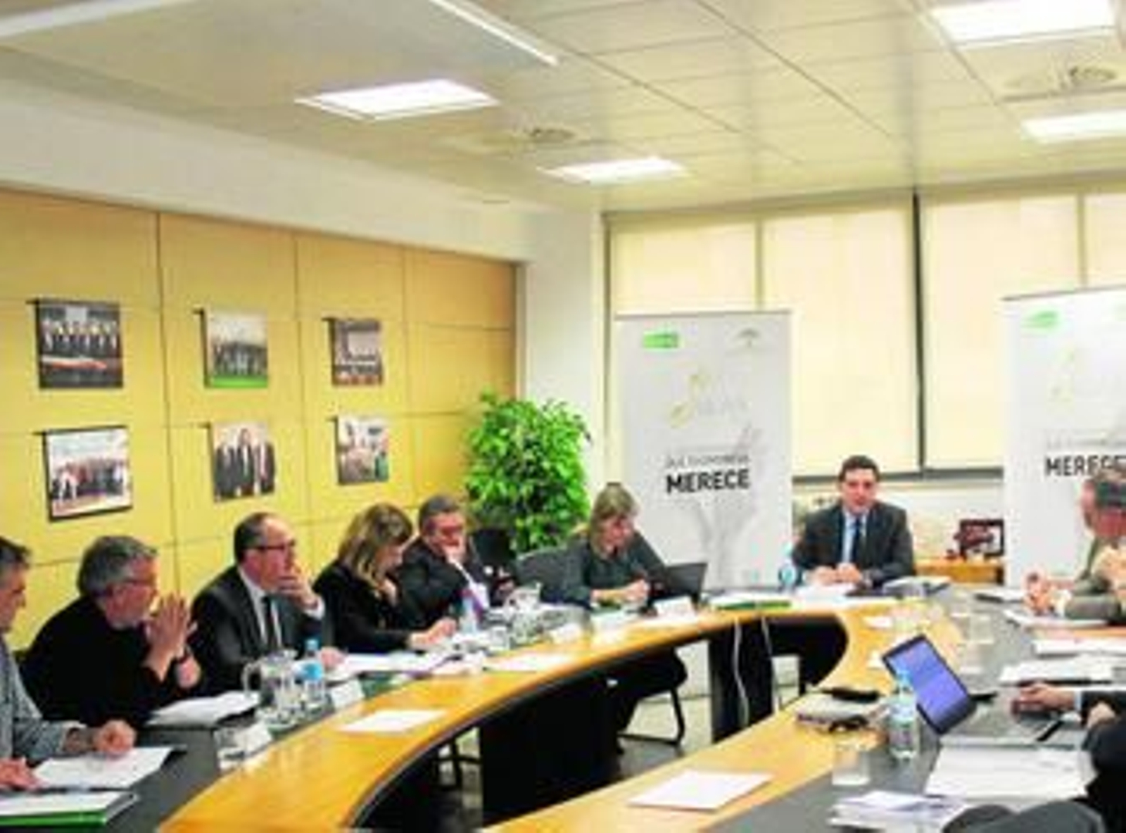 Jurado de los Premios Alas, que se entregarán en enero.