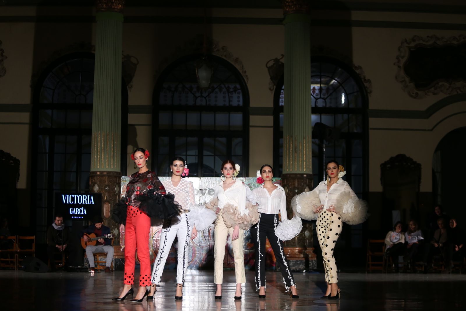 Desfile de Victoria García en Viva by We Love Flamenco, todas las fotos