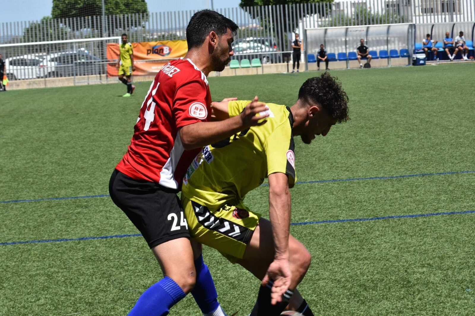 Las mejores fotos del triunfo del Salerm Puente Genil ante el Gerena en el 'play off' de ascenso a Segunda RFEF