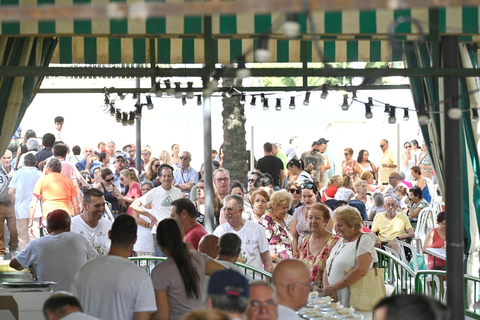 Las mejores fotos de la 'sardiná' de la Velá de la Fuensanta de Córdoba