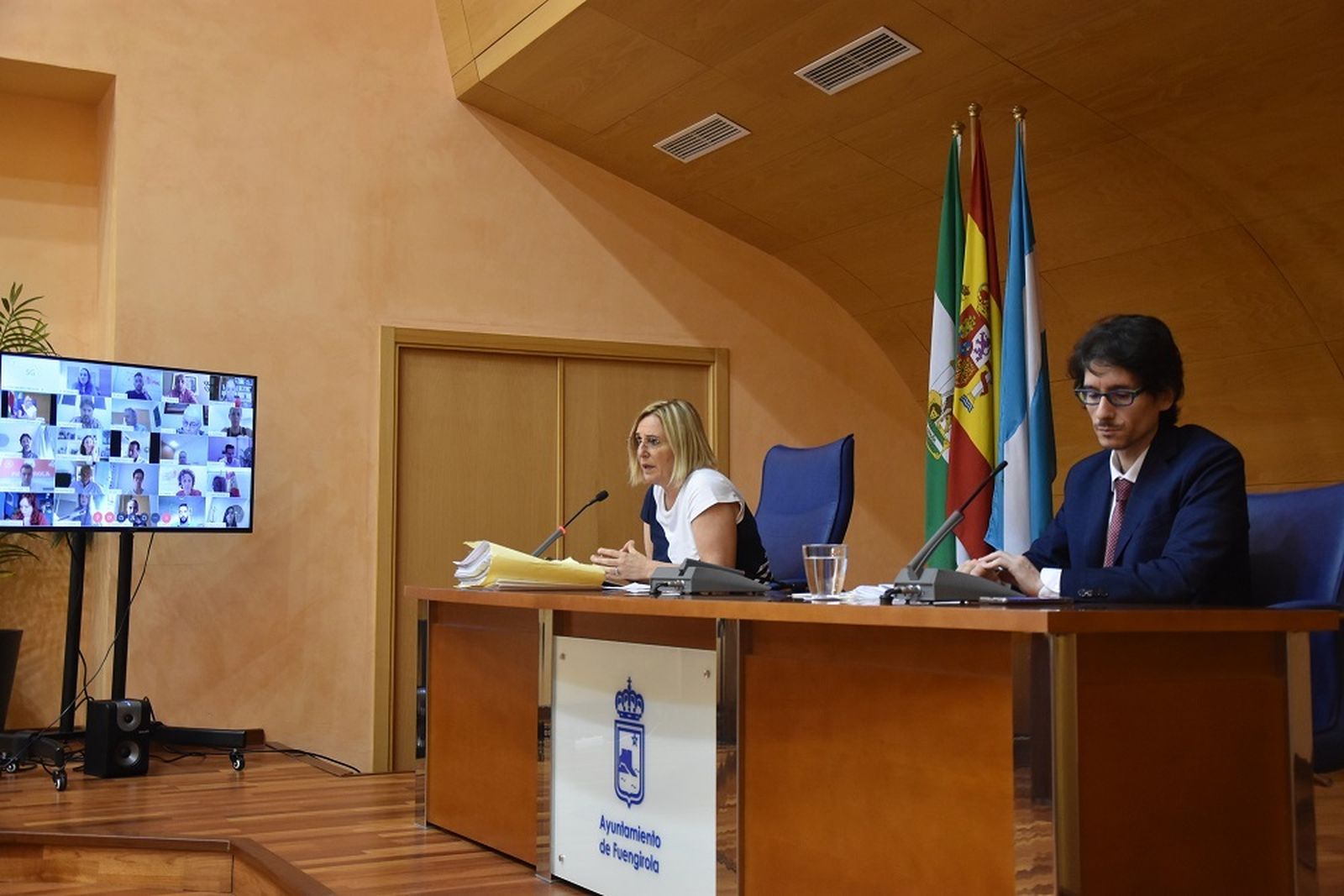 La alcaldesa de Fuengirola, Ana Mula, durante el Pleno telemático.