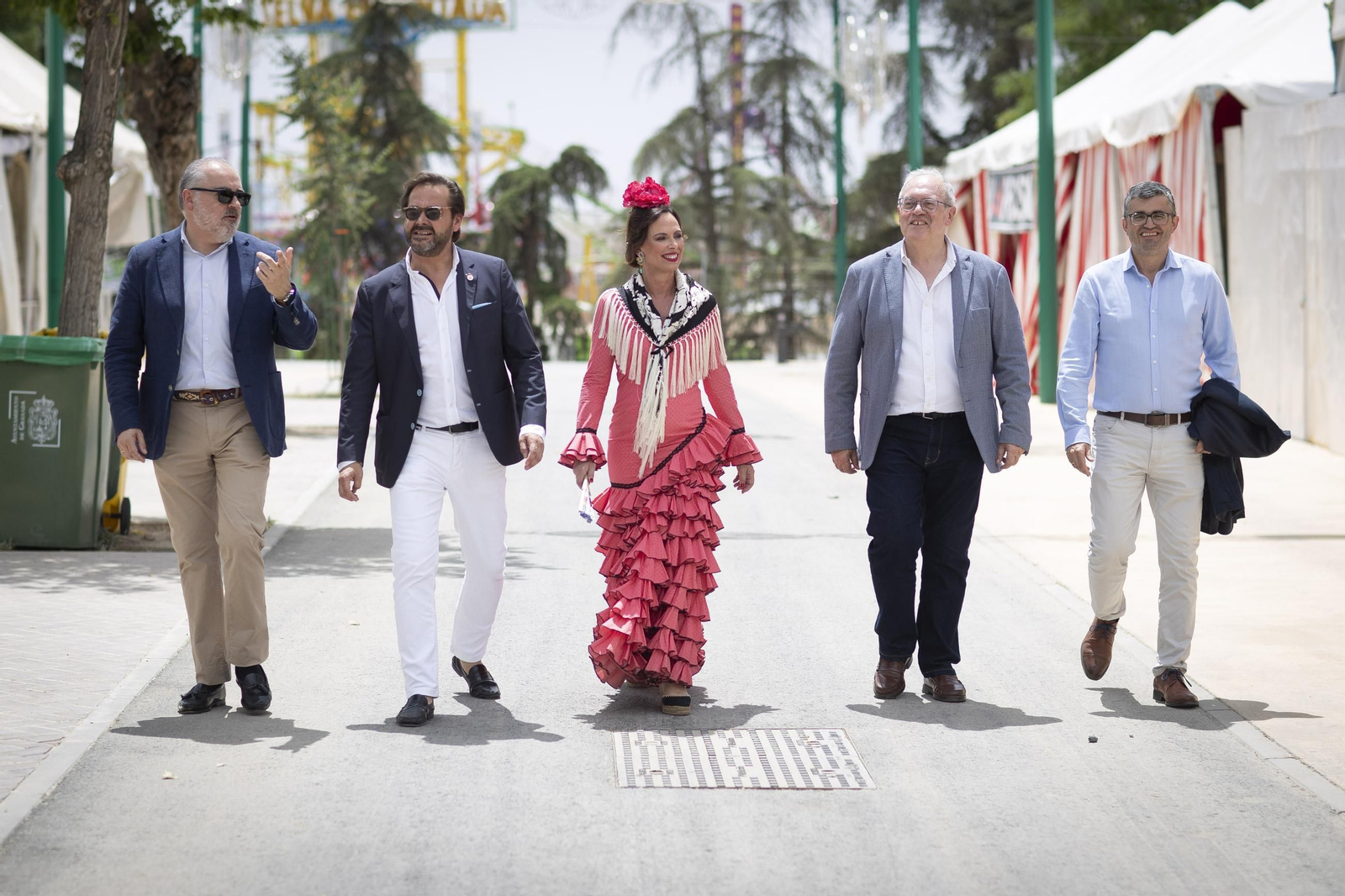 Granada vive su tercer día de Corpus entre comida, baile y columpios: las imágenes