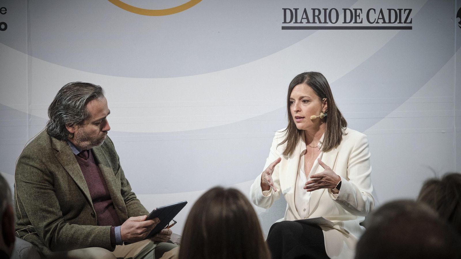 Patricia Cavada, entrevistada por Alberto Grimaldi, subdirector de Diario de Sevilla.