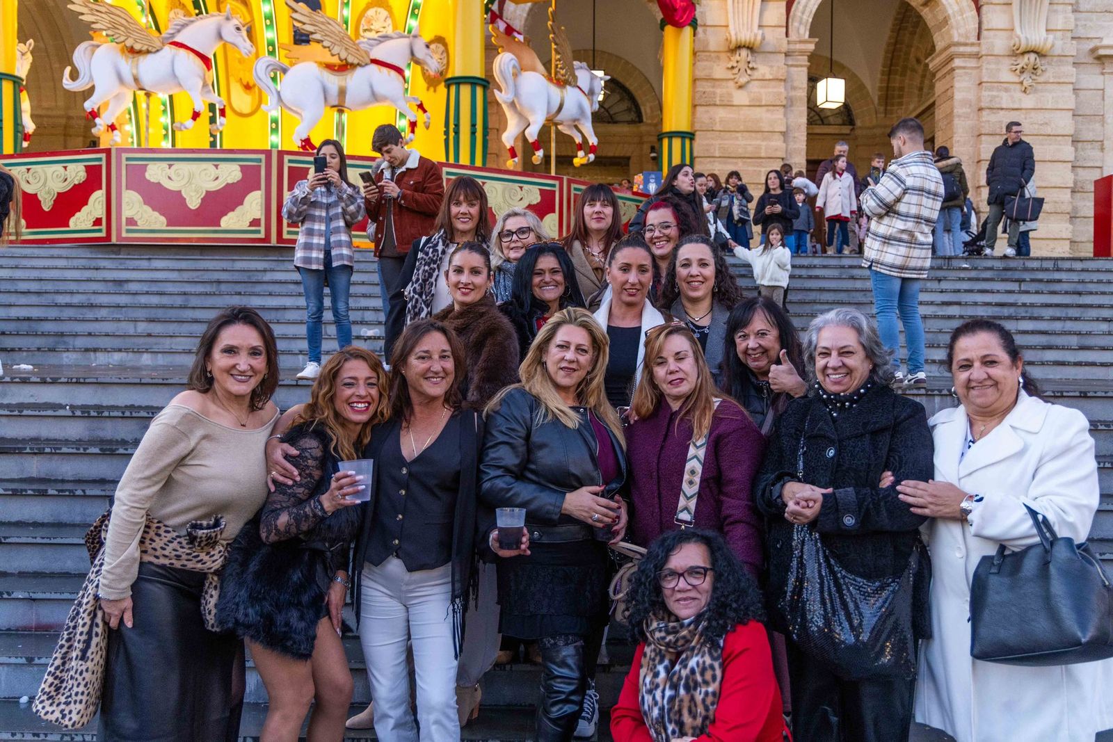 Segunda zambomba navideña en la plaza del Rey de San Fernando: las imágenes