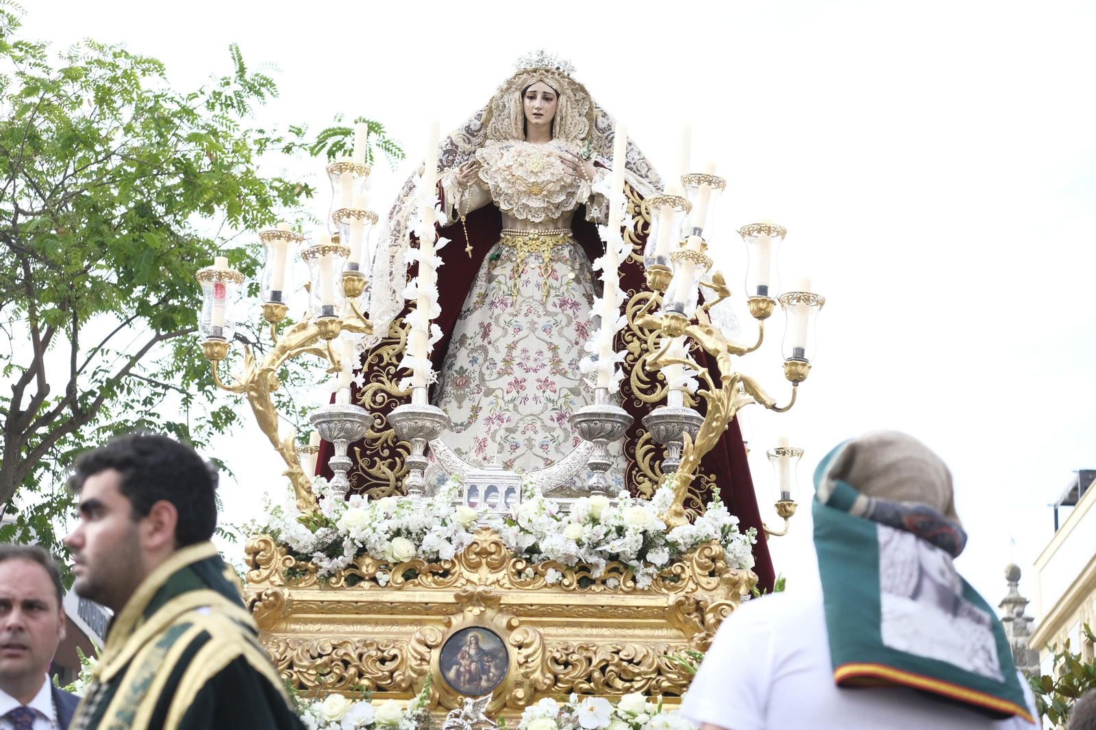 El vía lucis de la Virgen de la Paz y Esperanza de Córdoba, en imágenes