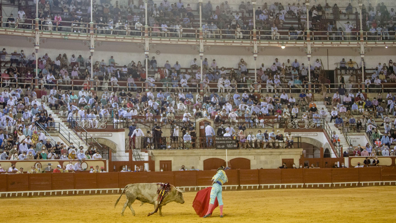 La corrida de toros en el Puerto de Santa María, con Morante de Puebla en solitario, en imágenes.