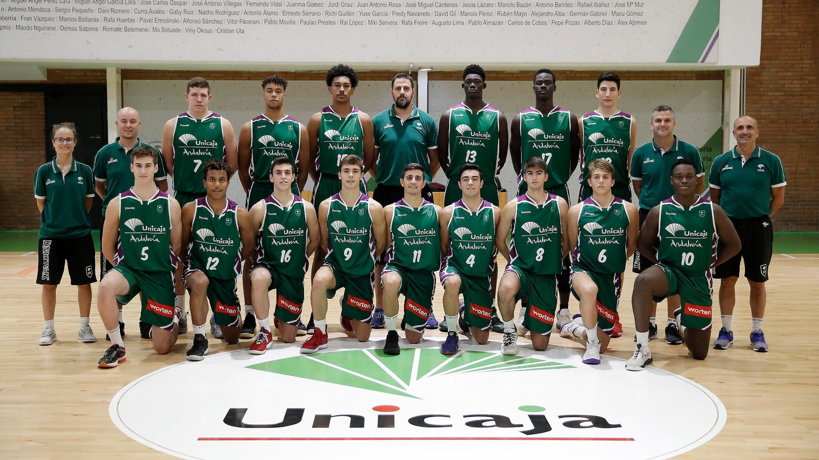 Plantilla del Unicaja junior.