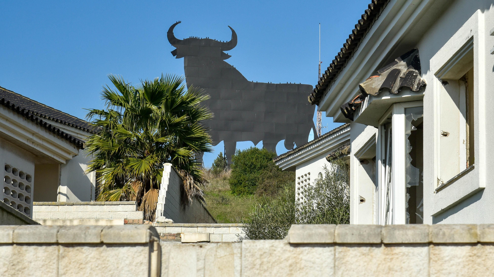 Fotos de la urbanización abandonada en Cortijo Grande, en Los Barrios