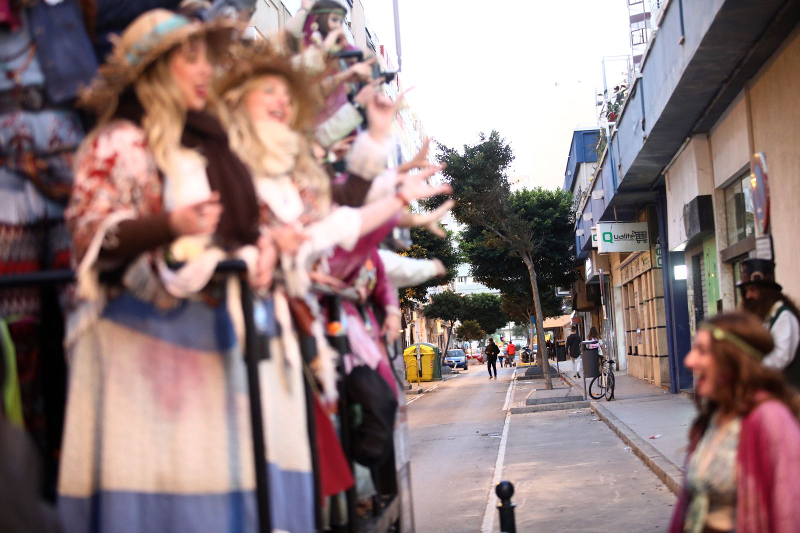 Las imágenes del carrusel de coros en el paseo marítimo