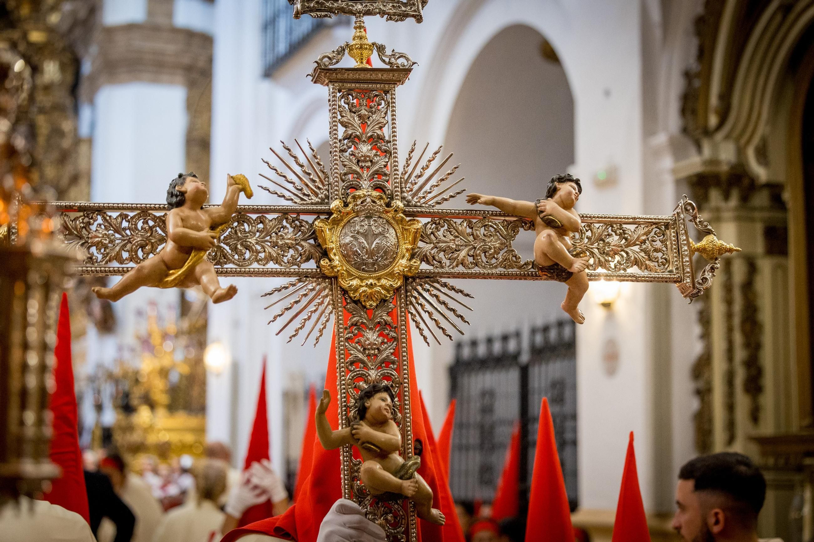 Imágenes de la salida de Las Penas en la Semana Santa de Cádiz 2025 Imágenes de la salida de Las Penas en la Semana Santa de Cádiz 2025
