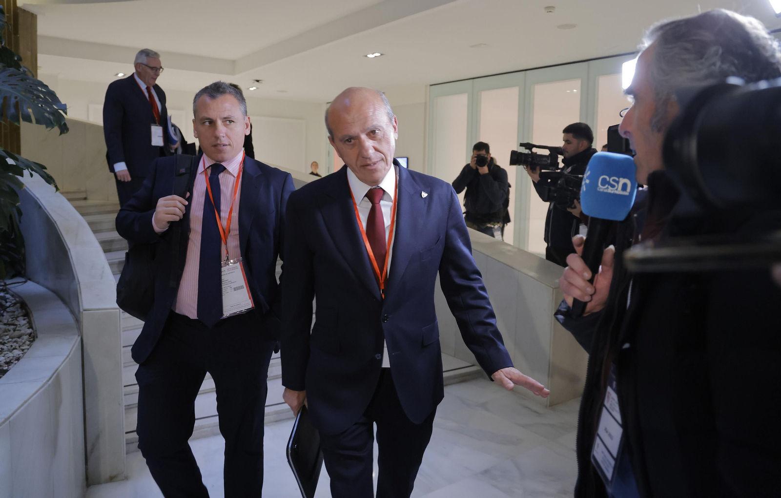 José María del Nido y Miguel Ángel Del Nido Carrasco, a su llegada a la Junta de Accionistas de 2023.