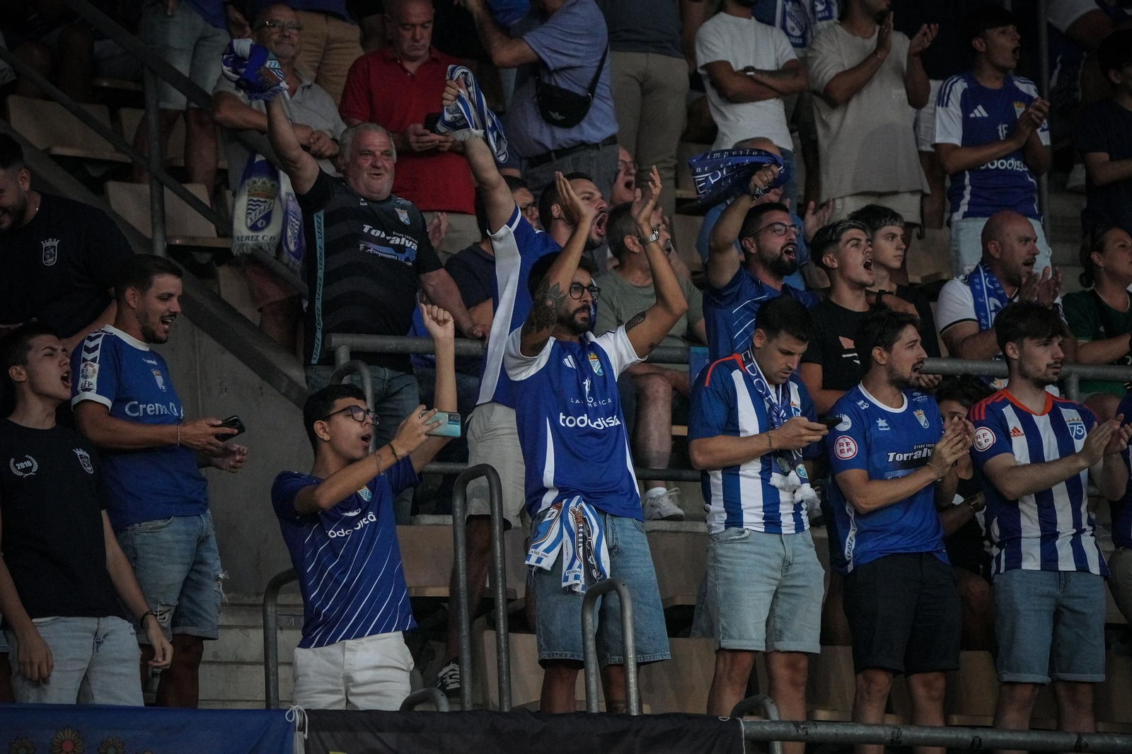 Búscate en el del partido del Xerez CD - UCAM