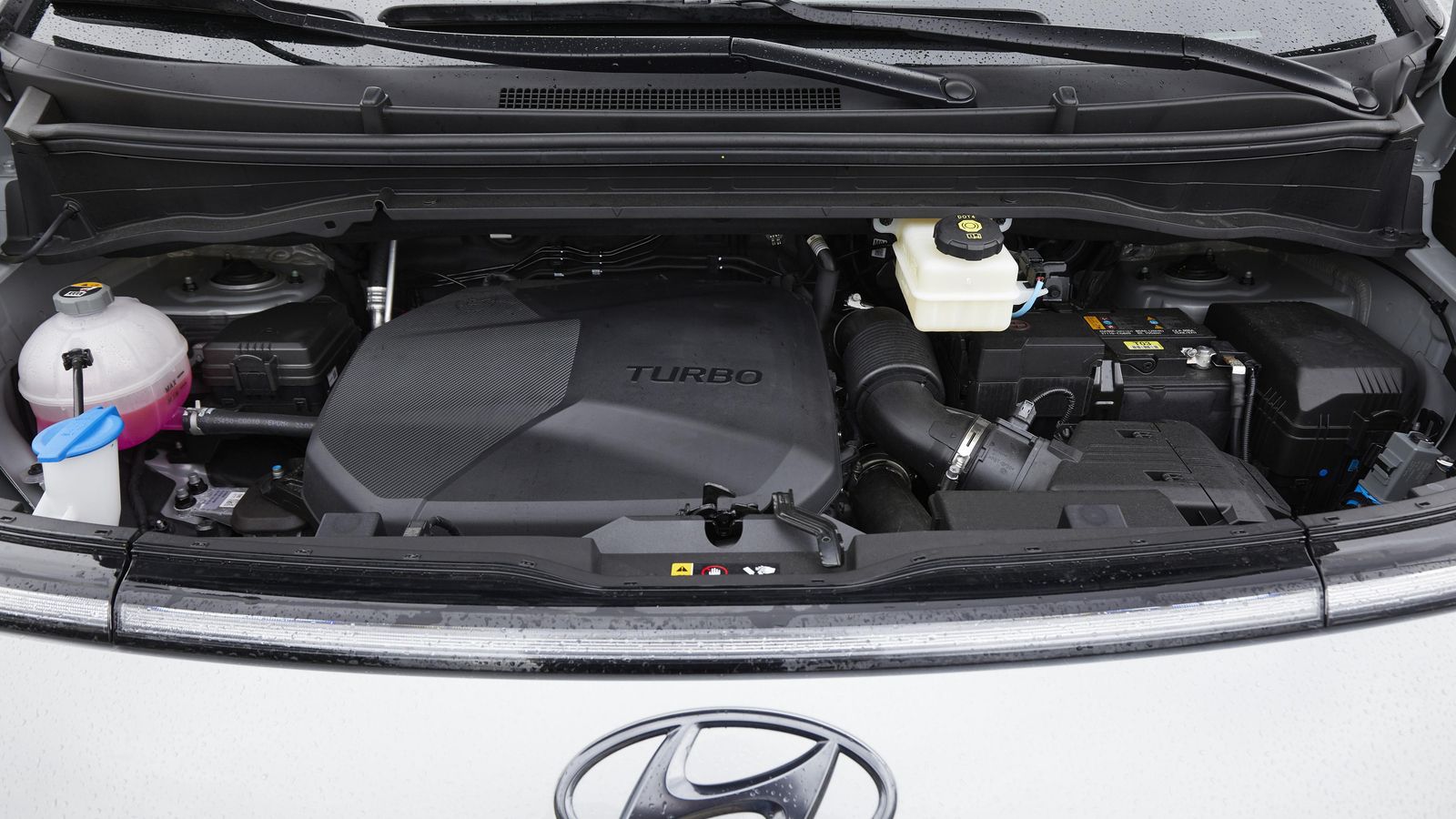 Sólo Diesel. Y sin electrificación alguna. Algo curioso en una marca que presume de cinco tecnologías eléctricas en su gama.