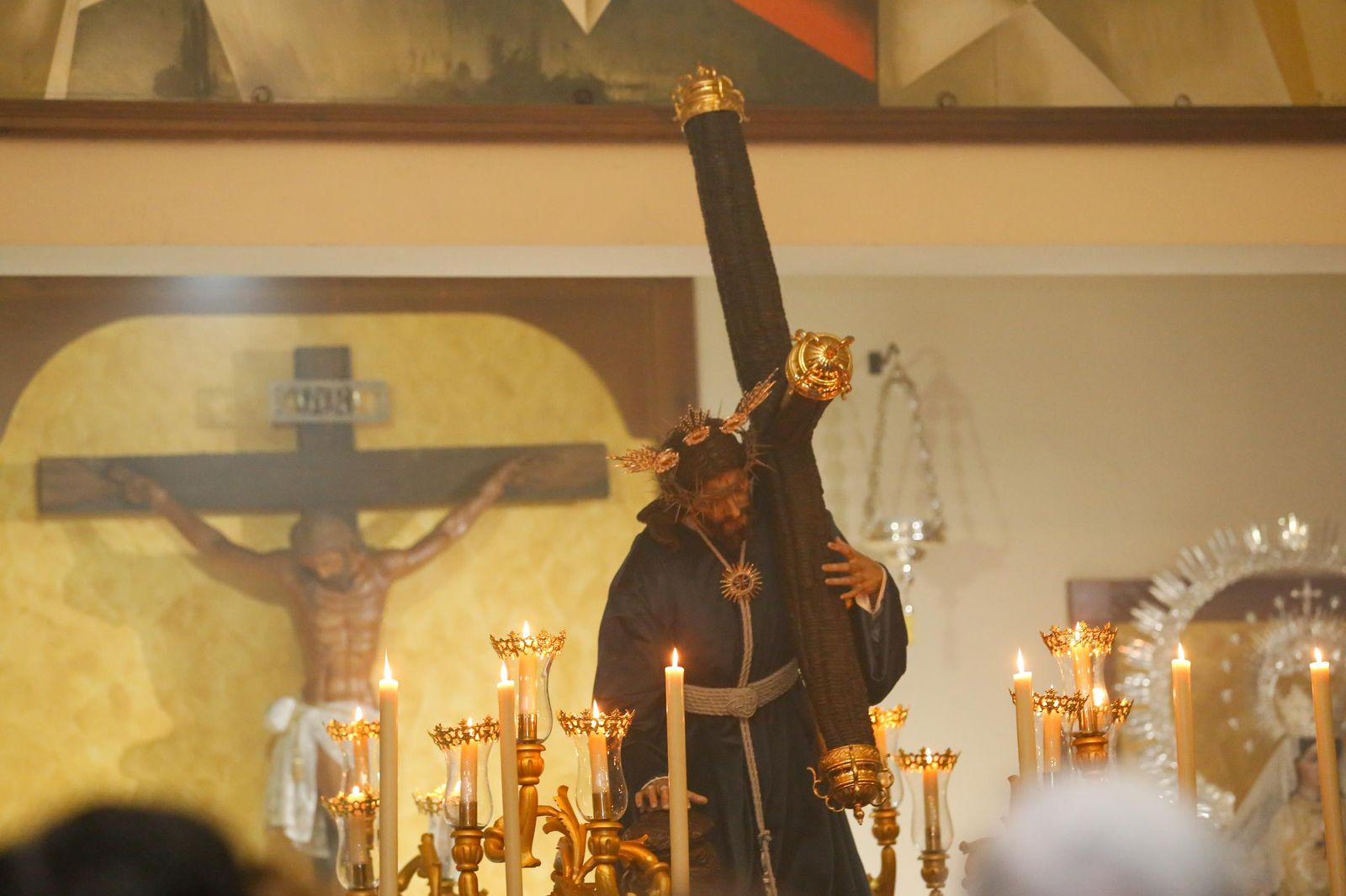 Fotos del vía crucis oficial del consejo local de Algeciras con las Tres Caídas